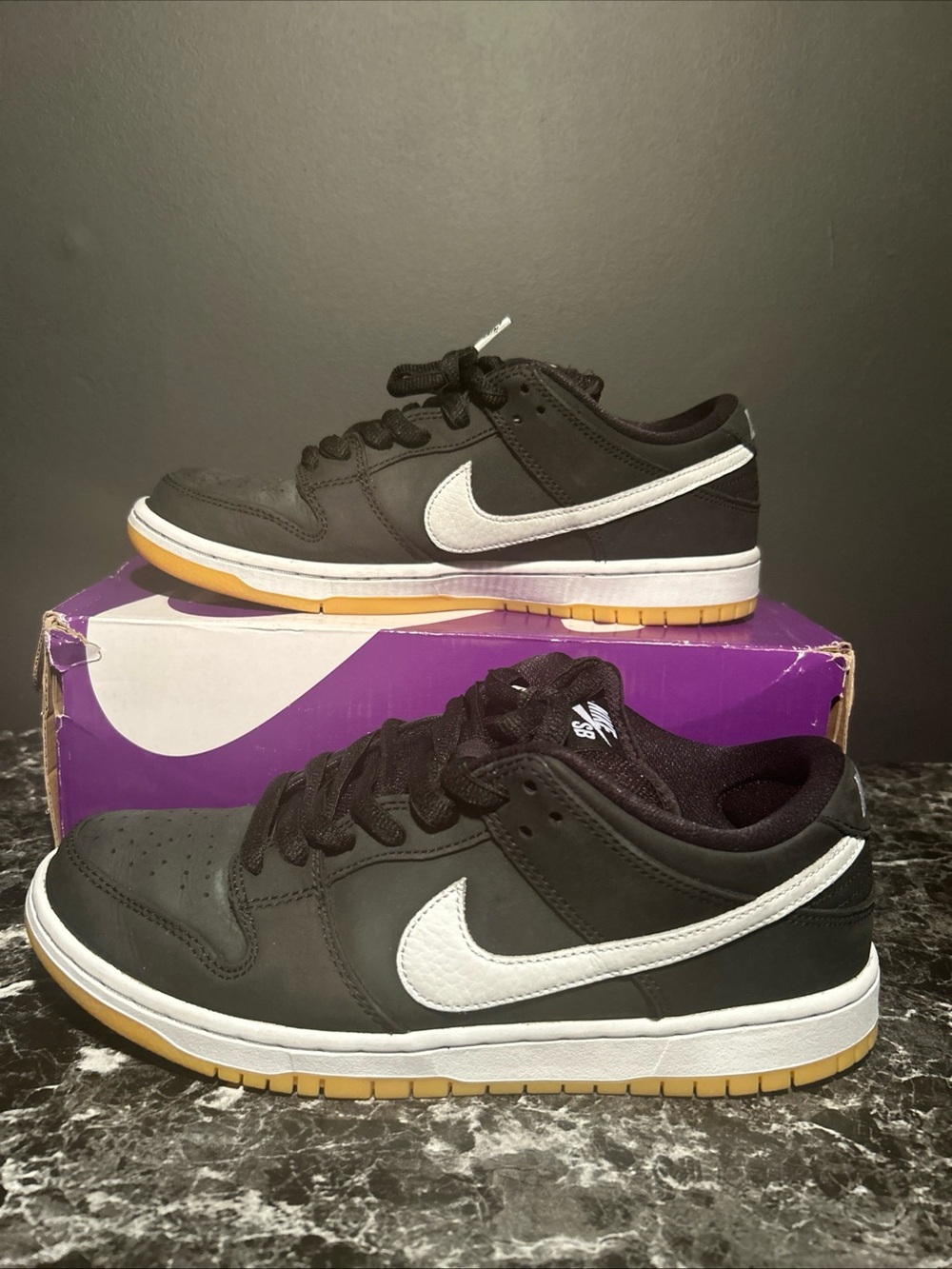 Nike Dunk Low SB Black Gum CD2563-006 Men’s 9 VNDS W Box